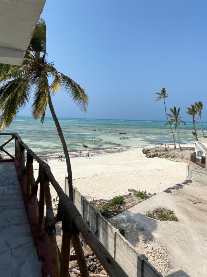 Zaina Larssons Hotell 3*