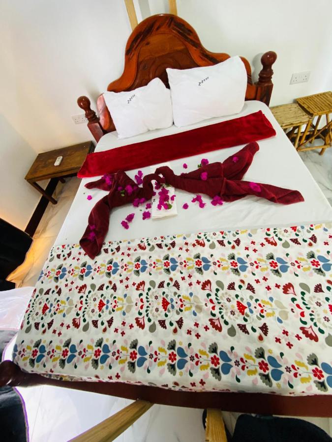 Zaina Larssons Hotell 3*