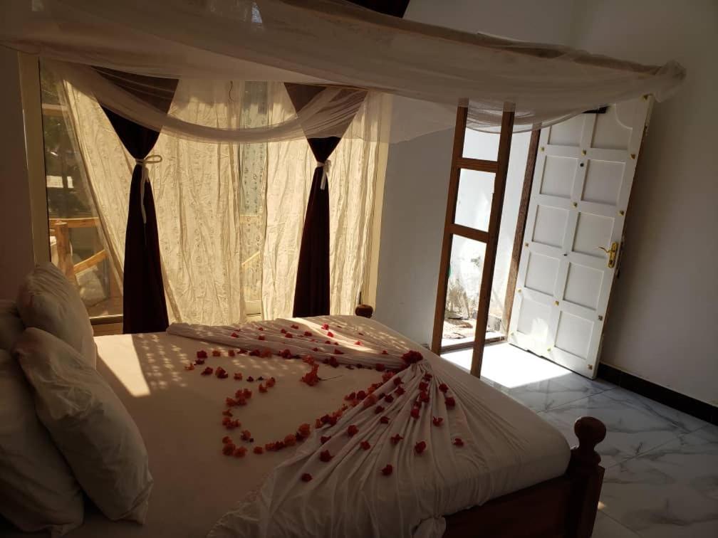 Zaina Larssons Hotell 3*